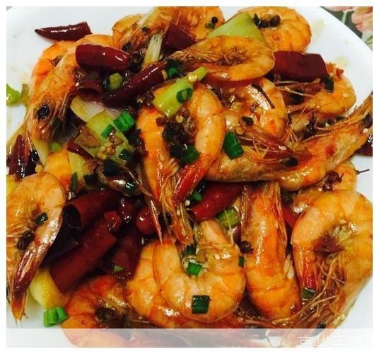 家常菜的百变魅力：如何轻松掌握并巧妙运用